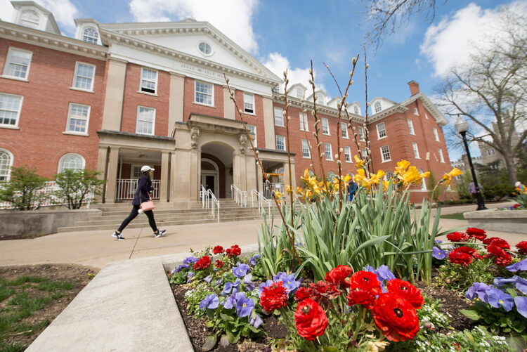 Illinois State University classrooms go digital with a seamless user-interface from Kramer