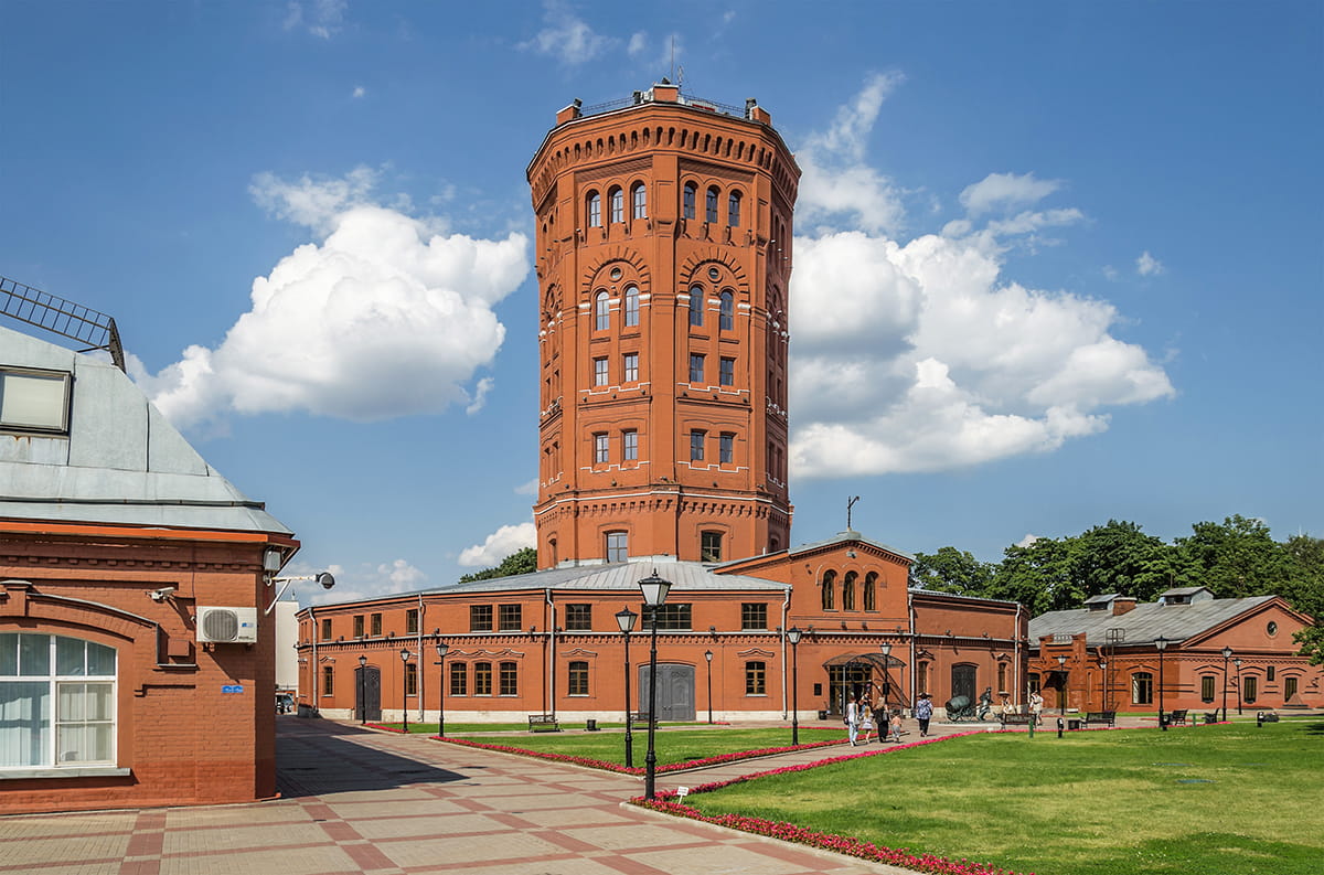 Kramer Flows at Saint Petersburg Museum of Water