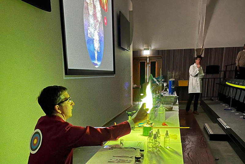 A hall at Charterhouse School, UK, where installed Kramer AV solutions allowed all the guests to clearly see the lecture on ‘The Science of Fireworks’.